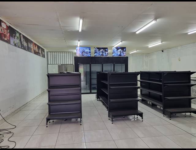 180M² RETAIL TO LET IN WHITE RIVER CENTRAL